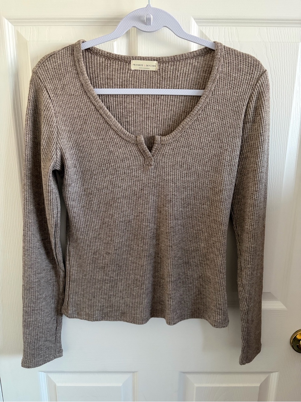 Ribbed Taupe Long-Sleeve Notch-Neck Tee